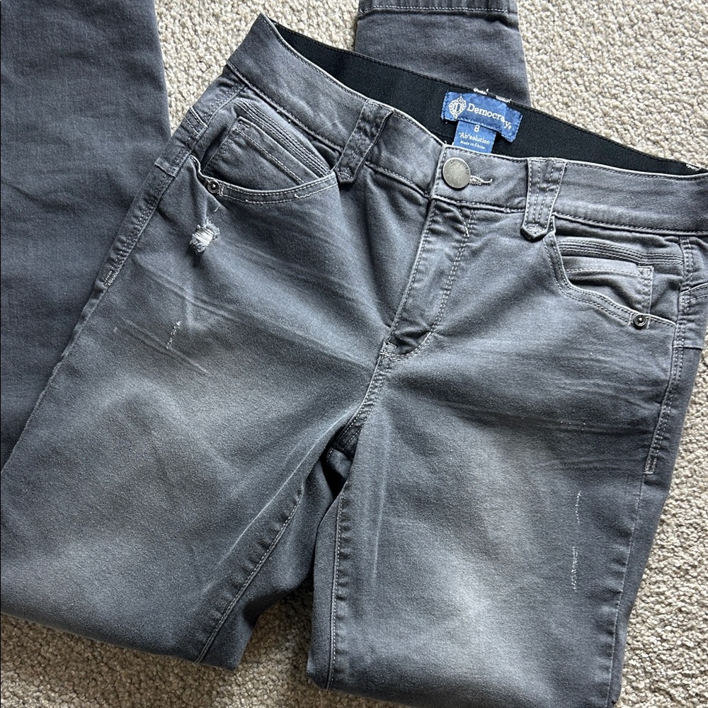 Democracy Women's Size 8 Skinny Jeans